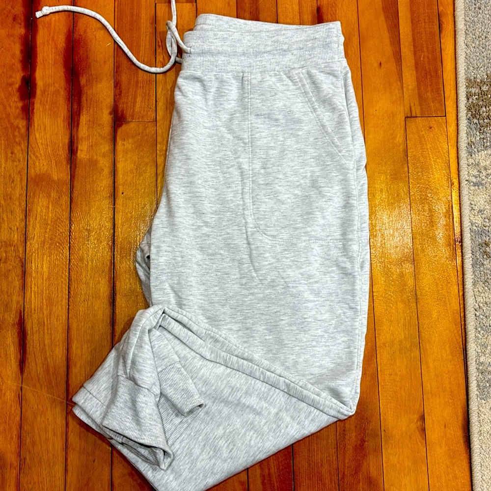 Stars Above Joggers, size L